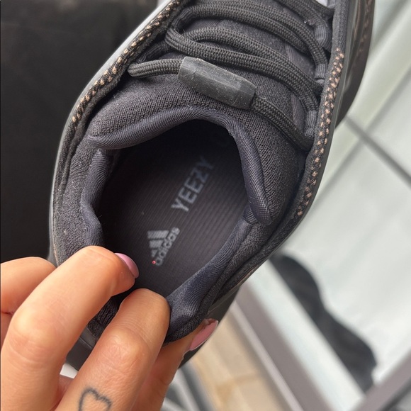 Yeezy 700 V3 brand new - Picture 5 of 6
